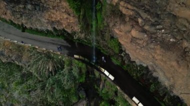 Madeira, Portekiz - 2023.04.04 - 09: Cascata dos Anjos Waterfon 'un akşam çekimleri