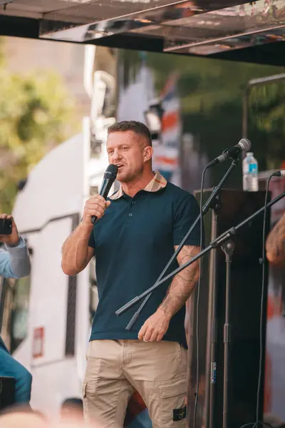 Trafalgar Meydanı, Londra - İngiltere - 2024.07.27: Tommy Robinson Özgürlük Yürüyüşü, İngiltere Yürüyüşü 