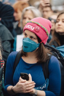 Londra - İngiltere - 2025.02.22 Ukrayna 'nın tam ölçekli işgali olarak Rusya' nın üçüncü yıldönümü münasebetiyle düzenlenen gösteride kalabalık toplandı