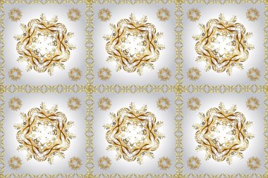 Kusursuz kraliyet lüksü, altın barok kumaş rengi. Altın antika ortaçağ dekoratifi, yapraklar ve altın desenli gri, nötr ve beyaz renklerdeki süslemelerle pürüzsüz bir desen..