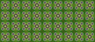 Geleneksel altın sarısı desenli yeşil, gri ve kahverengi renkler ve altın elementler. Barok tarzında kusursuz bir doğulu süsü..