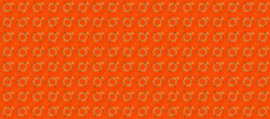 Turuncu, kahverengi ve bej renklerinde, altın elementlerle kusursuz klasik desen. Noel, kar tanesi, yeni yıl 2019.