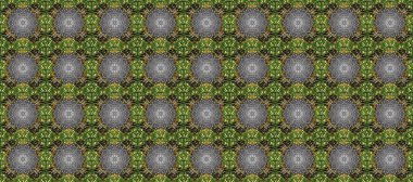 Geleneksel altın sarısı desenli gri, yeşil ve kahverengi renklerde altın elementler. Barok tarzında kusursuz bir doğulu süsü..