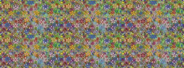 Düzenlenebilir. Sulu boya tarzında yeşil çiçekli zarif, pürüzsüz desen, tasarım elementleri. Düğün davetiyeleri için çiçek deseni, tebrik kartları, hatıra defteri, baskı, hediye paketi, imalat.