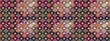 Mor renkli parlak çiçekli halı deseni..