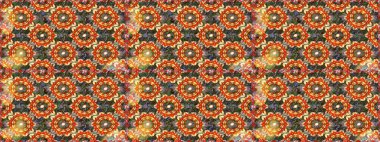 Barok tarzında altın çiçekli süs. Damask arkaplanı. Altın çiçekli, pürüzsüz desen. Kahverengi renklerdeki altın element.