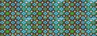 Çiçek süslemeli çizim deseni. Yeşil ve mavi renkte çiçekler. Raster illüstrasyonu.