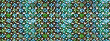 Çiçek süslemeli çizim deseni. Yeşil ve mavi renkte çiçekler. Raster illüstrasyonu.