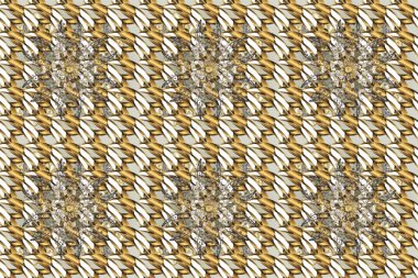 Kahverengi, bej ve gri renklerde altın elementlerle kusursuz klasik desen. Noel, kar tanesi, yeni yıl 2019.