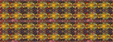 Vadinin çiçekleri kahverengi renklerde. Raster çiçek desenleri çiziyor..