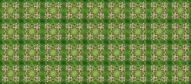 Klasik raster sarısı, kusursuz desen. Çiçek süsü kumaş deseni, cam, çiçek desenli metal yeşil, nötr ve bej renklerinde altın elementlerle.