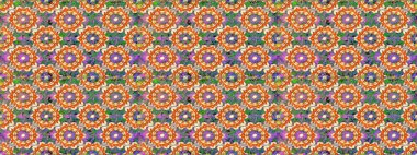 Kusursuz klasik raster altın desenli. Geleneksel oryantasyon süsü. Klasik klasik klasik arka plan. Turuncu renklerde, altın elementlerle kusursuz desen.