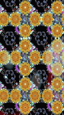 Tekstil tasarımı için siyah renkli geleneksel halk çiçekleri buketi. Çiçeksiz desenli nakış işlemeli gelincikler ve vadi zambaklarıyla.