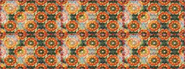 Doğum günü kartı, davetiye ya da afiş için iyidir. Raster illüstrasyonu. Kusursuz ortaçağ çiçek deseni. Turuncu renklerde altın. Dekoratif simetri arabesk.