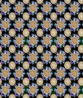 Siyah ve nötr renklerde çiçekler. Küçük çiçekte sevimli çiçek deseni var..