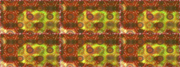 Çiçekli karalama şeklinde Raster çiçek deseni. Nazik, sevimli çiçek arkaplanı. Kahverengi renkte çiçekler.