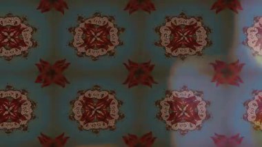 Renkli unsurlarla hareketli arka plan görüntüleri. Çiçekler. Eski model. Bayrak tarzı. Video kaydı. Şablon. Döngü. Kusursuz.. 