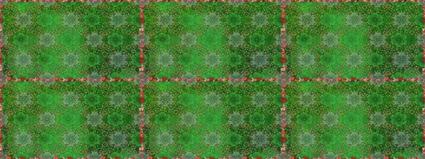 Çiçekli ipek eşarp. El çizimi çiçek unsurları olan soyut, dikişsiz raster deseni. 1950-1960 motifleri. Retro tekstil tasarım koleksiyonu. Yeşil ve nötr yeşil ve nötr.