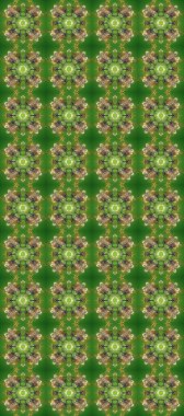 Yeşil, kahverengi ve gri renklerde altın elementlerle kusursuz klasik desen. Noel, kar tanesi, yeni yıl 2019.