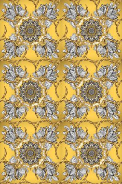 Sarı, gri ve kahverengi renklerde altın element. Damask arkaplanı tekerrür ediyor. Barok tarzında altın çiçek süsü. Antika altın tekrarlanabilir duvar kağıdı.