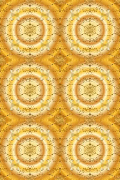 Sarı, bej ve turuncu renklerde altın elementlerle kusursuz klasik desen. Sarı, bej ve turuncu renklerde, altın elementlerle altın pürüzsüz desen. Noel, kar tanesi, yeni yıl.