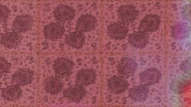 Renkli unsurlarla hareketli arka plan görüntüleri. Çiçekler. Eski model. Bayrak tarzı. Video kaydı. Şablon. Döngü. Kusursuz.. 