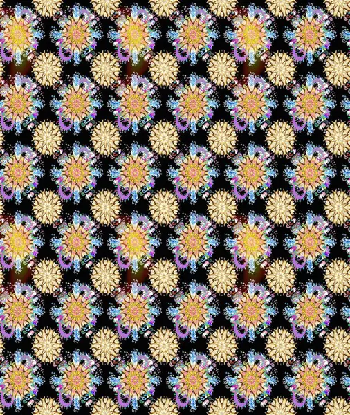 Raster - stok. Yapraklı çiçekler ve papatya çiçekli siyah ve bej renkli. Kusursuz arkaplan deseni.