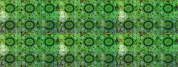 Yeşil renkte altın bir element. Barok tarzında altın çiçekli süs. Altın çiçekli, pürüzsüz desen. Damask arkaplanı.