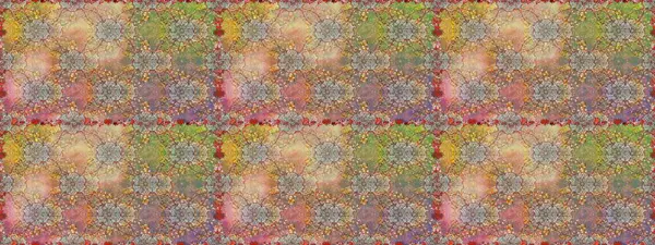 Tekstil tasarımı için bej renkli geleneksel halk çiçekleri buketi. Çiçeksiz desenli nakış işlemeli gelincikler ve vadi zambaklarıyla.