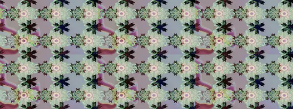 Suluboya, elle çizilmiş. Vadinin gri ve nötr renklerinde çiçekleri. Raster - stok. Taslak arkaplan deseni.