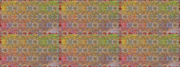 Vadinin çiçekleri kahverengi renklerde. Raster dikişsiz çiçek deseni.