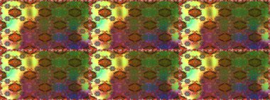 Kumaş desenli papatya çiçeği detayı. Kahverengi ve yeşil renkte çiçekler.