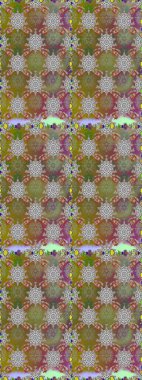 Raster illüstrasyonu. Şirin çiçekli kusursuz desen ve kahverengi ve gri renkli yapraklar, suluboya çiçek deseni, duvar kağıdı, kart veya kumaş için fayanslı.