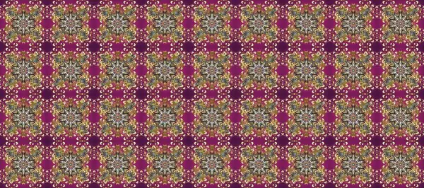 Süslü raster dekorasyonu. Mor, kahverengi ve bej üzerine altın rengi klasik barok çiçeksiz desenler. Lüks, kraliyet ve Viktorya dönemi konsepti. Mor, kahverengi ve bej renklerde altın element.