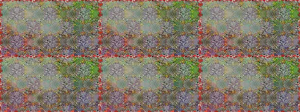 Yumuşak, yaz çiçekli arka plan. Çiçekli karalama şeklinde Raster çiçek deseni. Gri ve nötr renkte çiçekler.