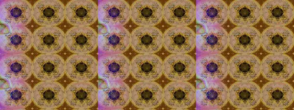 Küçük çiçekte hoş bir çiçek deseni var. Kahverengi renkler ve parlak çiçekler üzerine soyut çizim deseni. Çiçek elementli zarif raster dokusu..