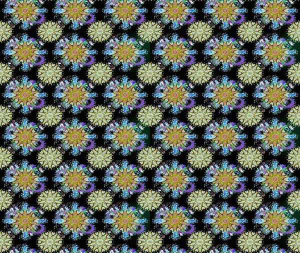 Tekstil ve kapak tasarımı için mükemmel. Siyah ve nötr renklerde çiçekler. Renkli siyah ve nötr çizim kalıbı. Elle çizilmiş sonbahar çiçeği deseni. Doodle tarzı.