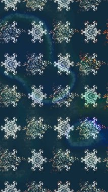 Raster çiçek desenleri çiziyor. Vadinin mavi renkli çiçekleri.