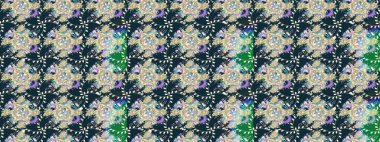 Renkli grunge, soyut arkaplanı kolomavi çiçeklerle süslüyor. Parmak izi, kumaş, duvar kâğıdı, tekstil için raster dokusu. Nakış desenli çiçek deseni..