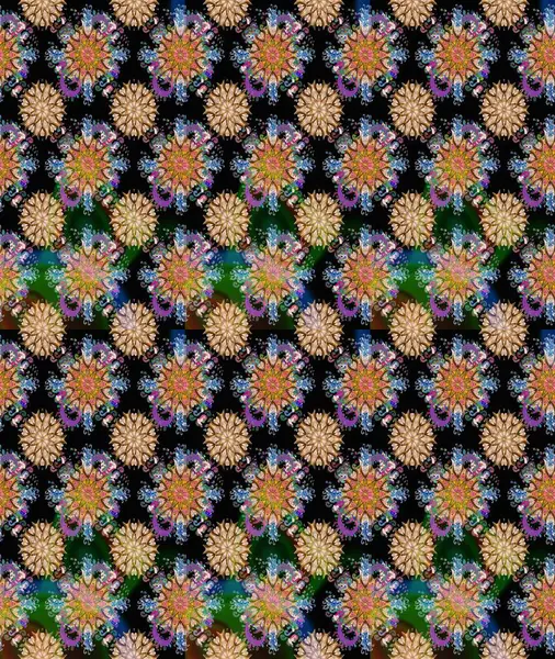 Siyah renkli bitkilerden oluşan parlak çiçekli çizim deseni.