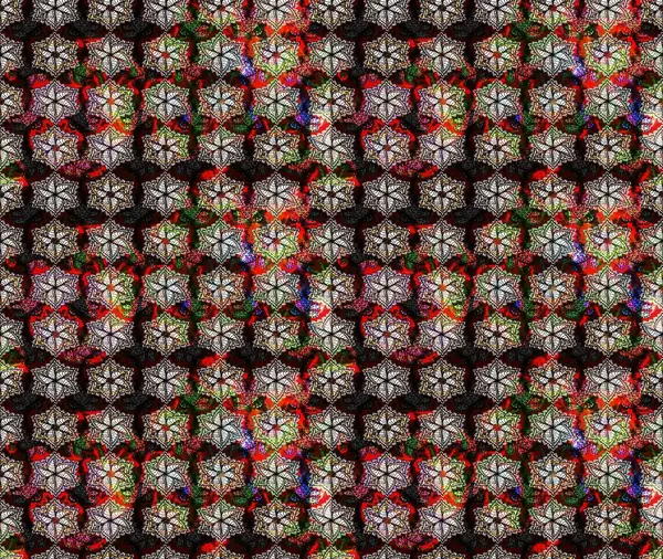 Raster çiçek izi. Klasik taslak çizimi. Çiçekli siyah çizim deseni.