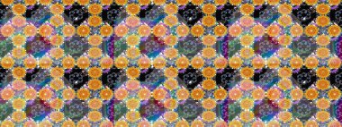 Moda baskıları için zarif bir şablon. Halk tarzı. Modern çiçek arkaplanı. Parlak renkli çiçekleri ve sarı ve mavi renkte yaprakları olan şaşırtıcı, pürüzsüz çiçek deseni..