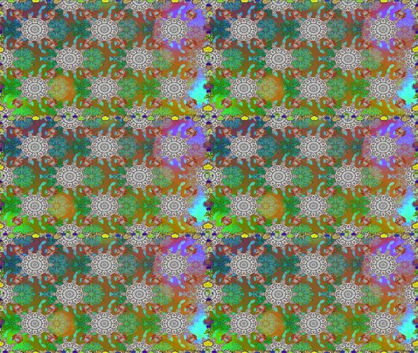 Çiçeksel elementlerle süslenmiş zarif raster dokusu. Yeşil ve kahverengi renkli, parlak çiçekli, soyut, pürüzsüz desen. Küçük çiçekte şirin bir çiçek deseni var..