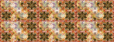 Barok tarzında kusursuz bir doğulu süsü. Kahverengi renkli ve altın elementli geleneksel klasik altın sarısı desen.