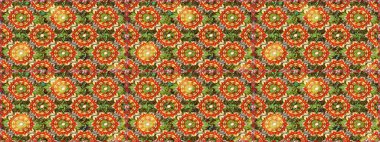 Çiçekli süslemeli, pürüzsüz bir desen. Süslü dantel iz sürücü. Duvar kâğıdı için altın süslü bir illüstrasyon. Doğu tarzında klasik tasarım öğesi. Kahverengi renkler üzerine geleneksel Arapça dekor.