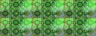 Barok tarzında kusursuz bir doğulu süsü. Geleneksel altın sarısı desenli yeşil renkli ve altın elementli.