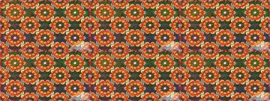 Kahverengi renklerde altın desenler ve altın elementler. Süslü raster dekorasyonu. Barok tarzında duvar kağıdı tasarımı için kusursuz damaske deseni arkaplanı.