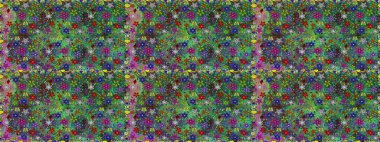 Çiçek desenleri yeşil ve mavi renklerde, el yapımı papatyalar, papatyalar. Tekrarlayan çiçek arkaplanı, zarif yeşil ve mavi çiçekler duvar kağıdı.