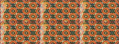 Klasik raster sarısı, kusursuz desen. Çiçek süsü kumaş deseni, cam, çiçek desenli altın elementli turuncu desenli metal..