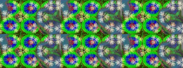 Manzaralı çiçek deseni. Çiçek kompozisyonu, el boyası, hassas şablon. Üst manzara, yumuşak yeşil renk tarzı. Sevgililer günü ve tebrik kartı konsepti için şık bir davet.